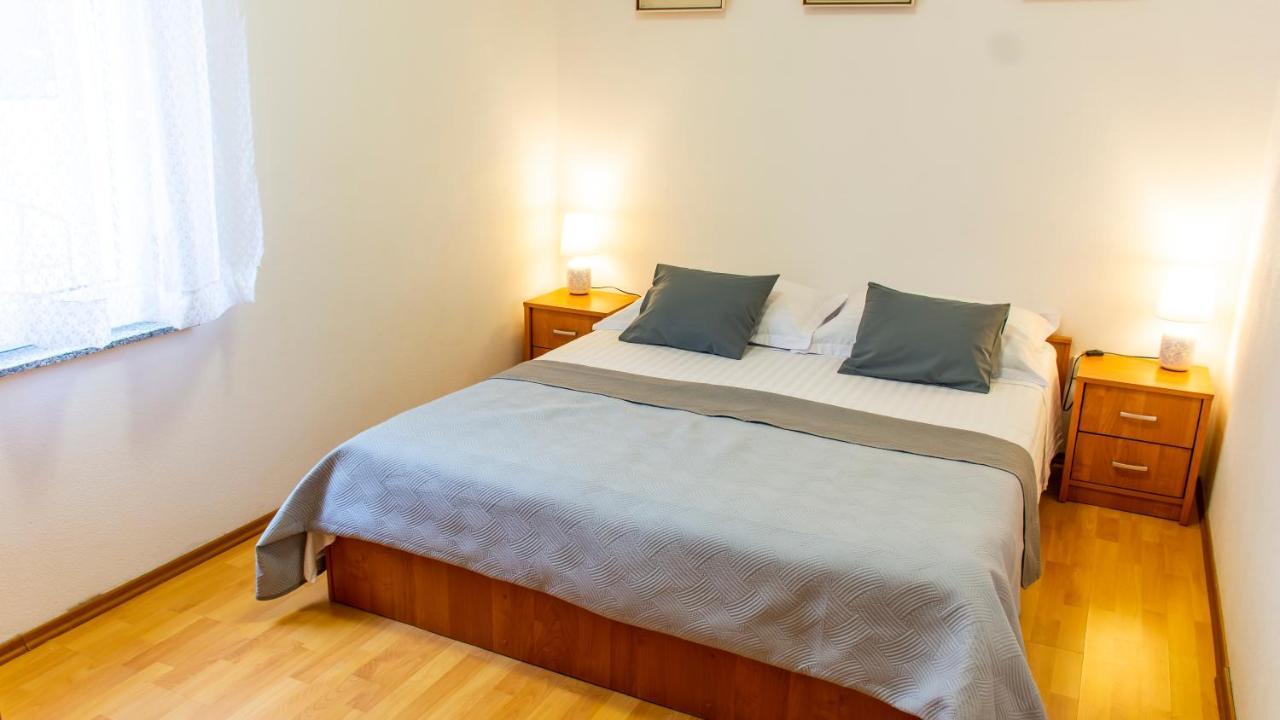 Planikovica Apartments Trogir Exterior foto